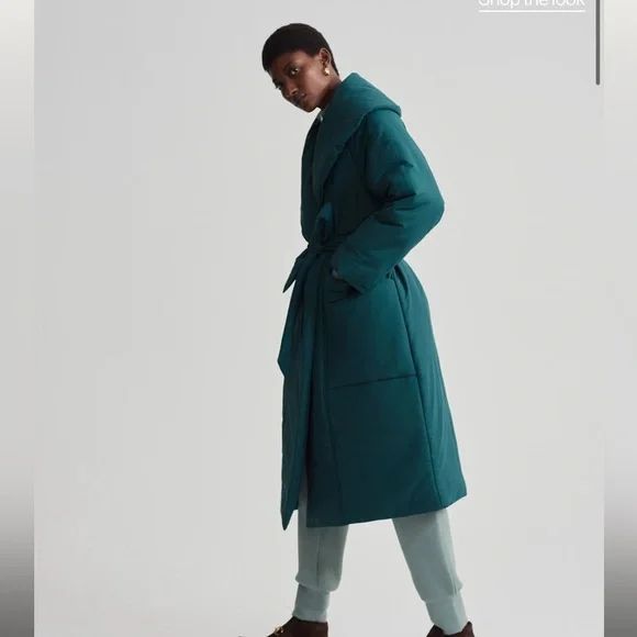 Varley Ana Long Wrap Puffer Coat — Coniser color— NWT — S/M - Picture 4 of 14